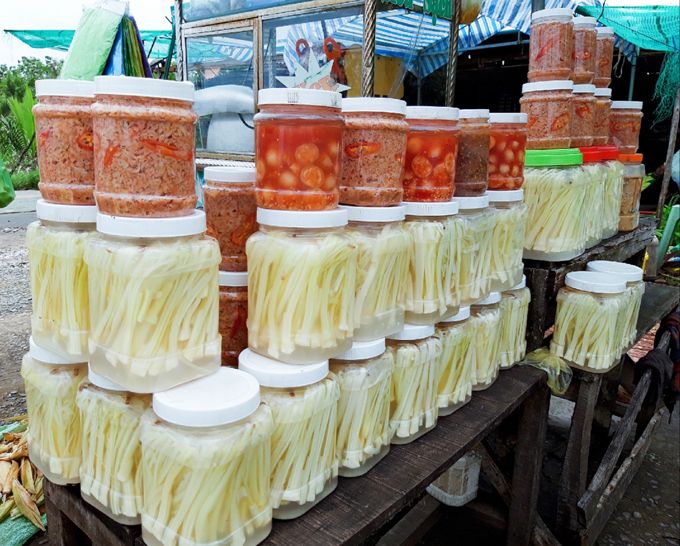Capture the authentic charm of Ca Mau’s food culture